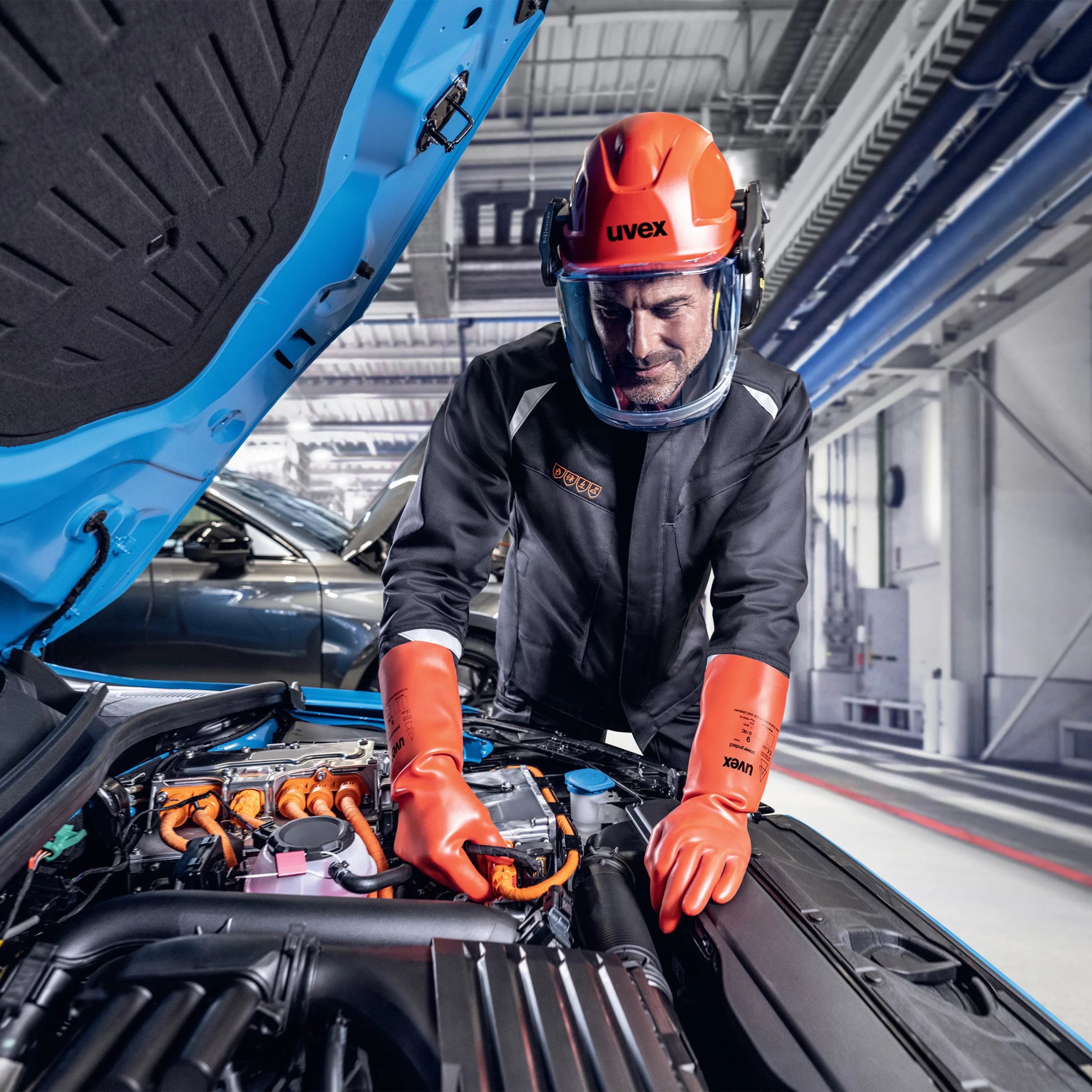 Uvex power protect V1000 electricians gauntlet