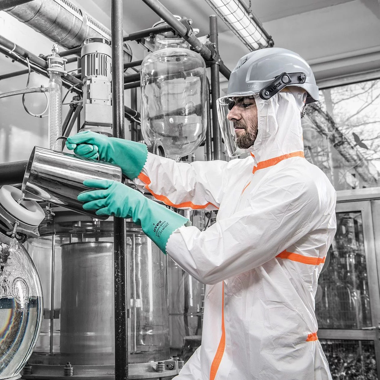 Uvex u-chem 3000 Gauntlet Gloves