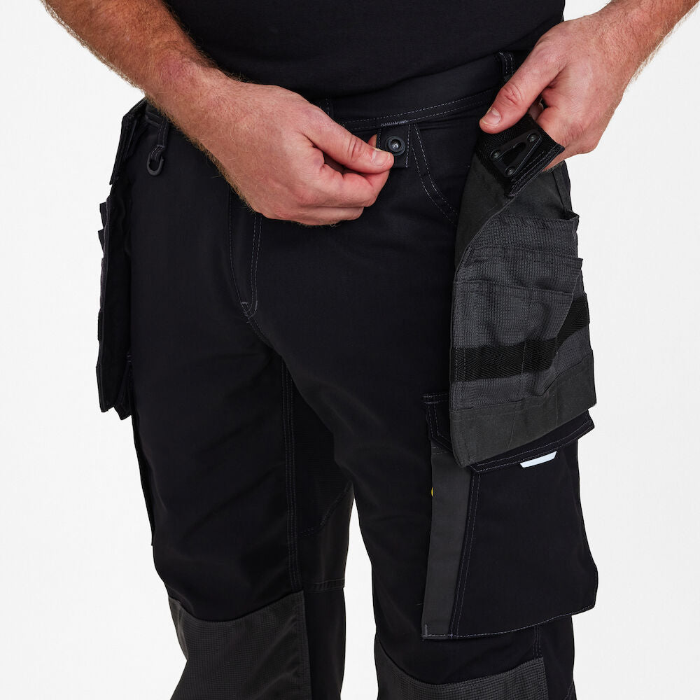 Engel Hanging tool pockets