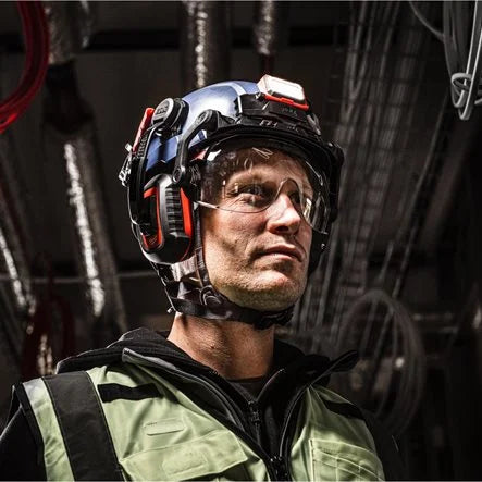 Milwaukee BOLT™ 200 Unvented Industrial Climbing - Safety Helmet