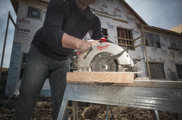 Milwaukee M18™ brushless 66 mm circular saw for wood and plastics BARE UNIT - M18 BLCS66