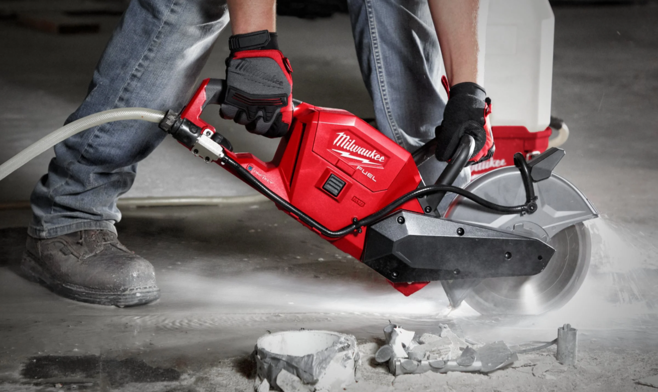 M18 FUEL™ cut-off saw, Battery and Charger complete set - M18 FCOS230-121