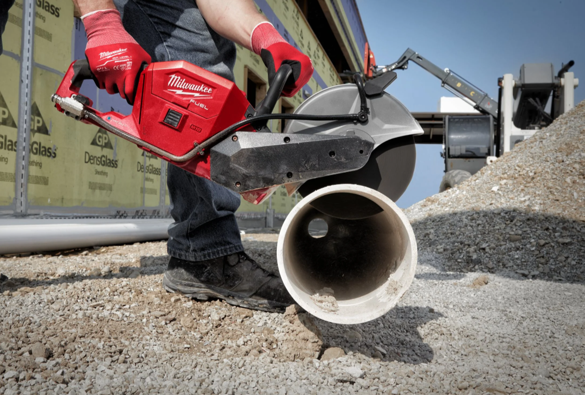 M18 FUEL™ cut-off saw, Battery and Charger complete set - M18 FCOS230-121