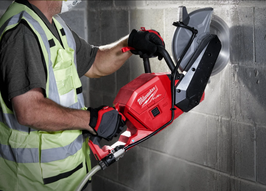 M18 FUEL™ cut-off saw, Battery and Charger complete set - M18 FCOS230-121