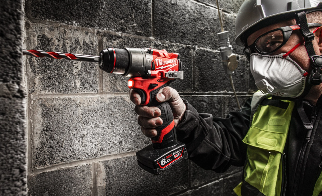 M12™ 2 piece POWERPACK includes M12 FPD2 - M12 FUEL™ sub compact percussion drill & M12 FID2 - M12 FUEL™ sub compact ¼″ impact driver - M12 FPP2A2-602X
