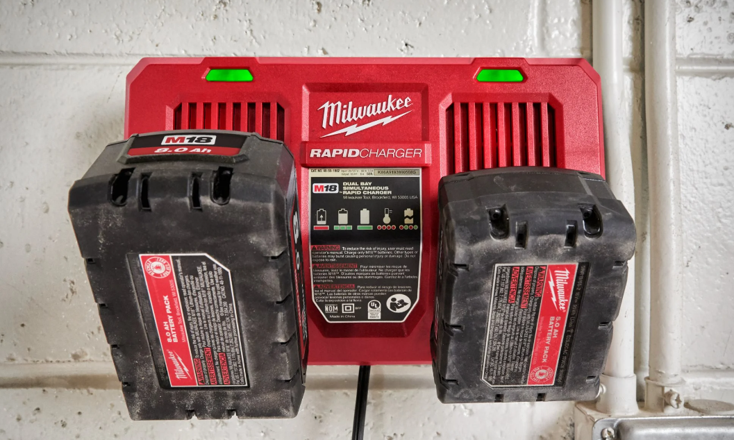 M18™ DUAL BAY RAPID CHARGER - M18 DFC