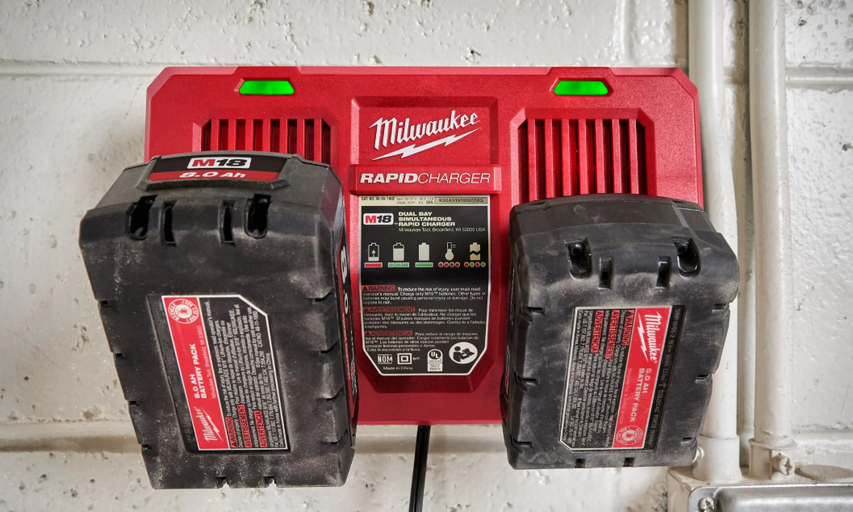 M18™ DUAL BAY RAPID CHARGER - M18 DFC