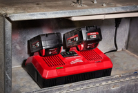 M18™ DUAL BAY RAPID CHARGER - M18 DFC