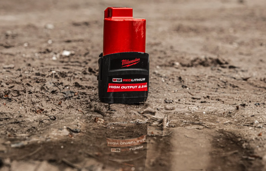 M12™ HIGH OUTPUT™ 2.5 Ah BATTERY - M12 HB2.5